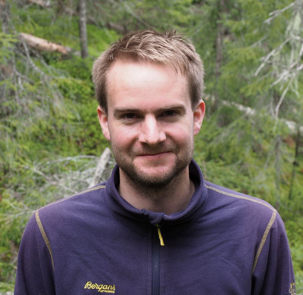 lars erik litt større