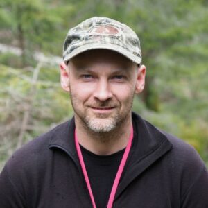 tom litt større